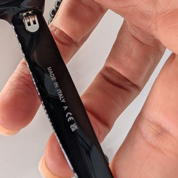 Black Sunglasses with Beaded Chain - Picture 8 of 8